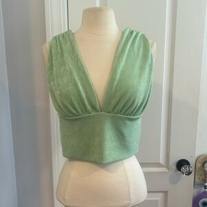 New! Green crop top in perfect condition